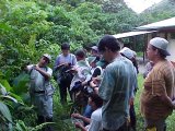 Colectando especimenes botánicos en Perú